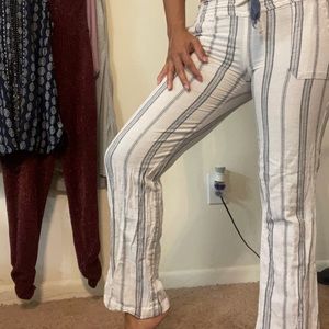 White summer pants with tie in front